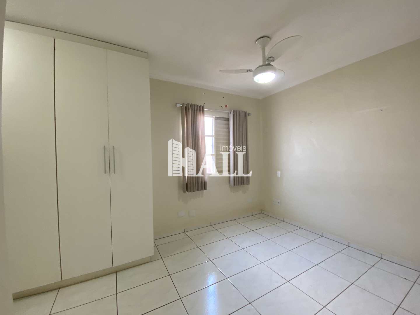 Casa de Condomínio à venda com 5 quartos, 260m² - Foto 3