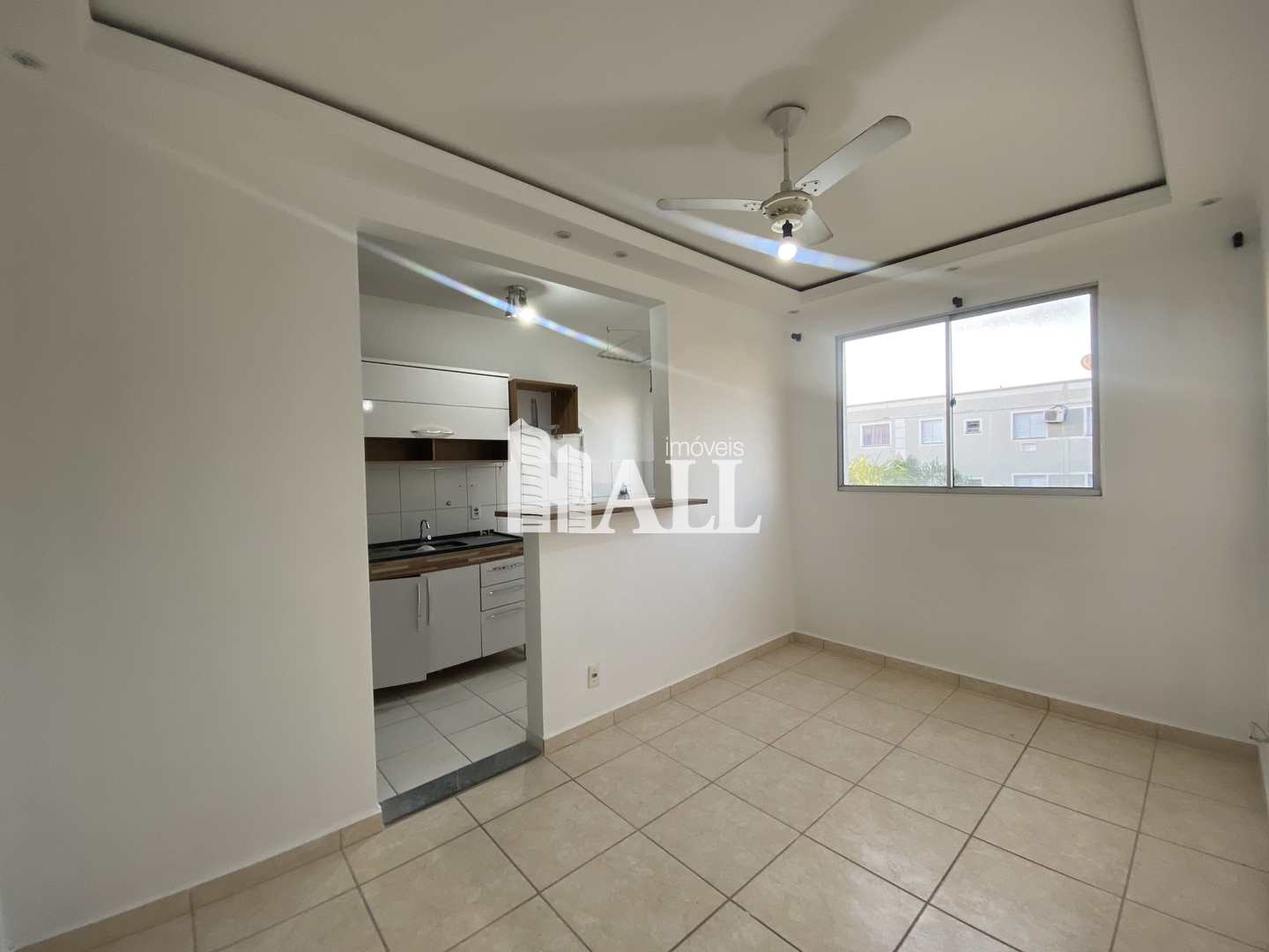 Apartamento à venda com 2 quartos, 45m² - Foto 1