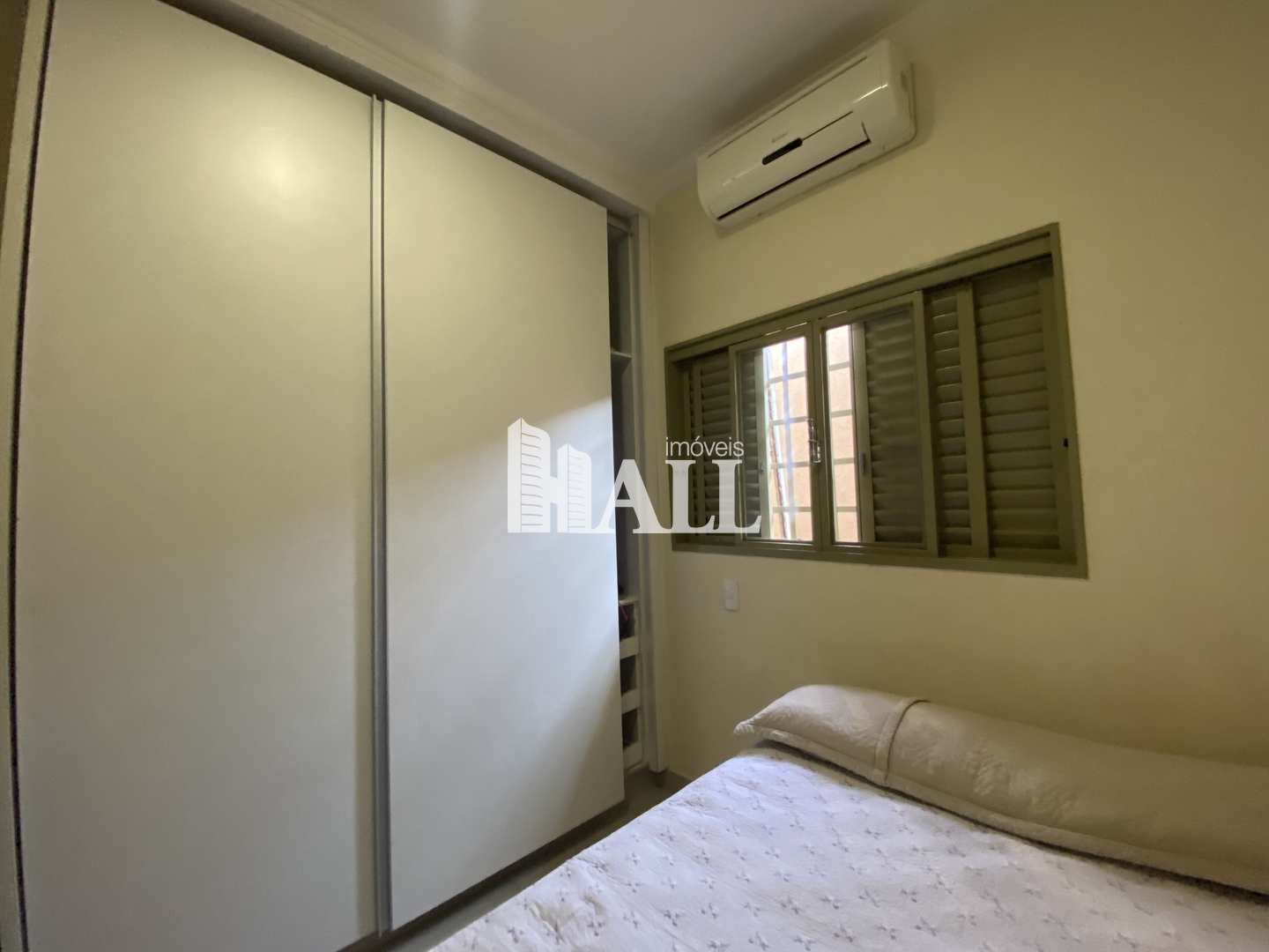 Casa à venda com 3 quartos, 199m² - Foto 8