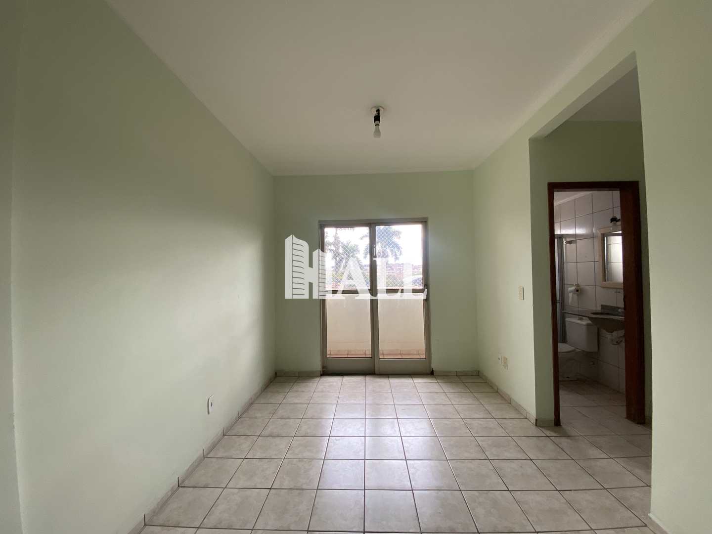 Apartamento à venda com 2 quartos, 74m² - Foto 1