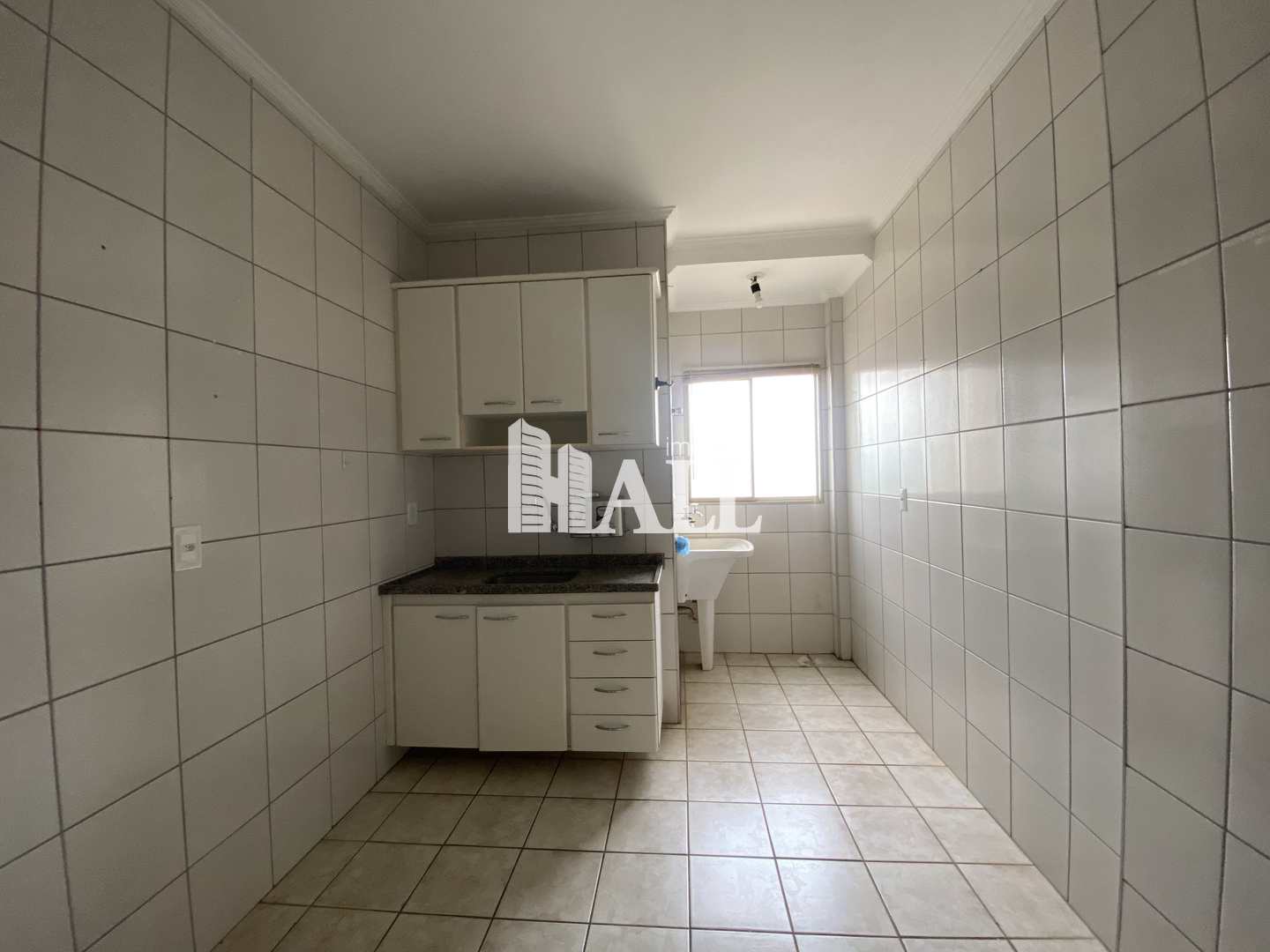 Apartamento à venda com 2 quartos, 74m² - Foto 3