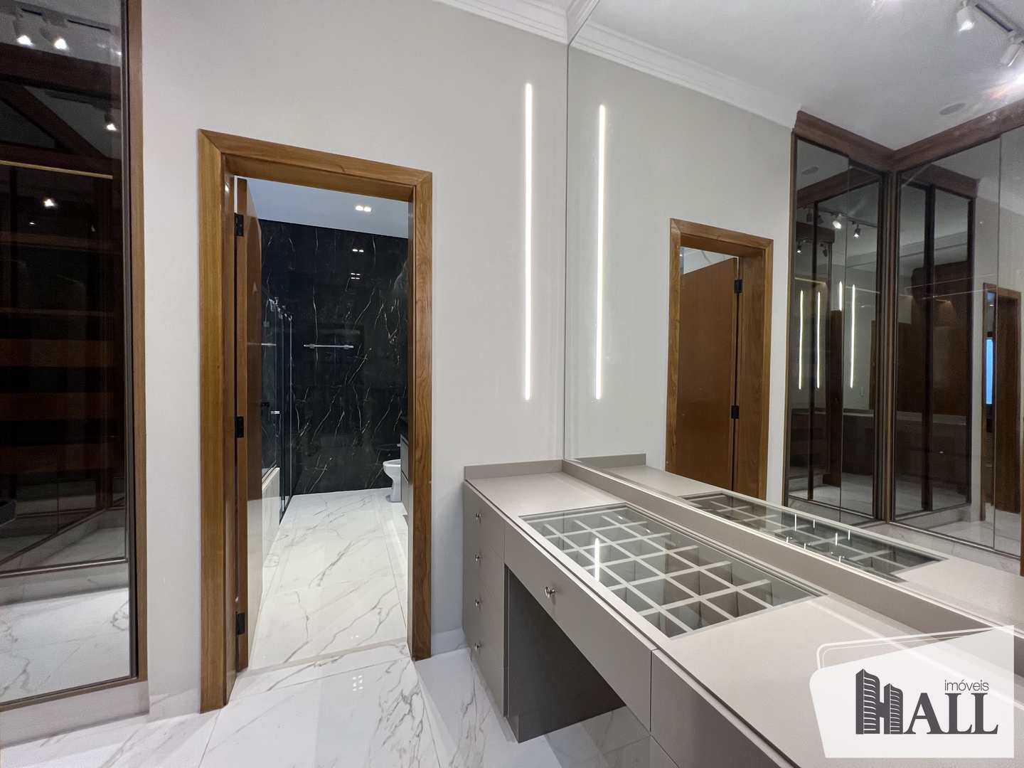 Casa de Condomínio à venda com 3 quartos, 225m² - Foto 10