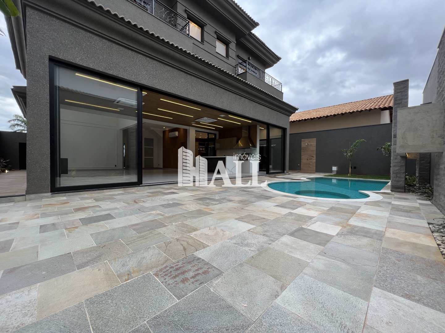 Casa de Condomínio à venda com 4 quartos, 400m² - Foto 63