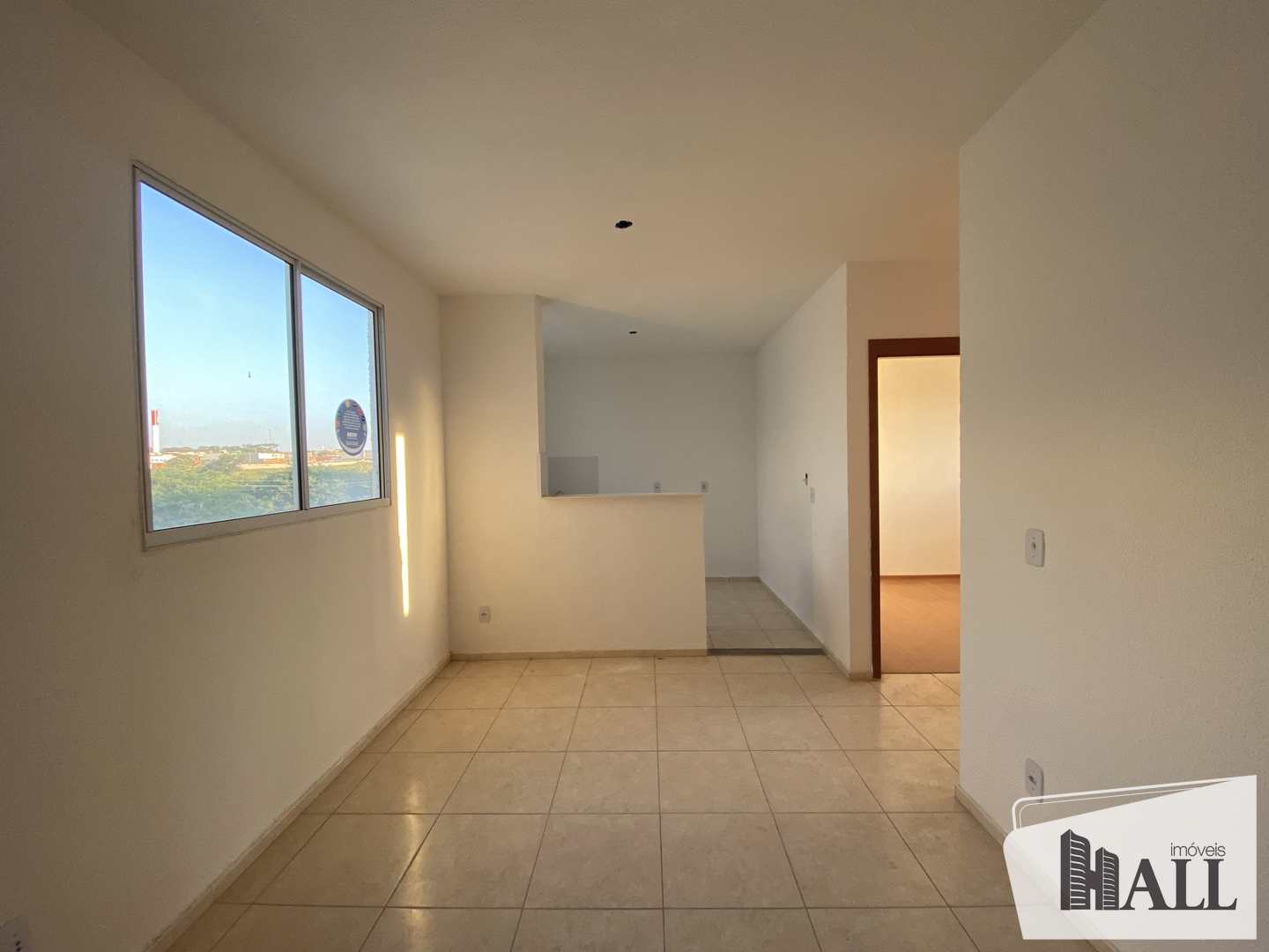 Apartamento à venda com 2 quartos, 65m² - Foto 1