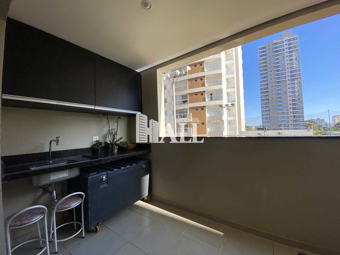 Apartamento à venda com 2 quartos, 77m² - Foto 4