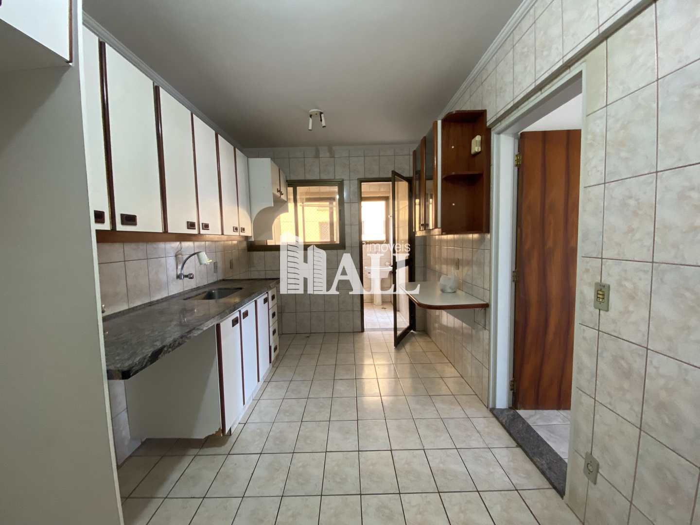 Apartamento à venda com 3 quartos, 94m² - Foto 4