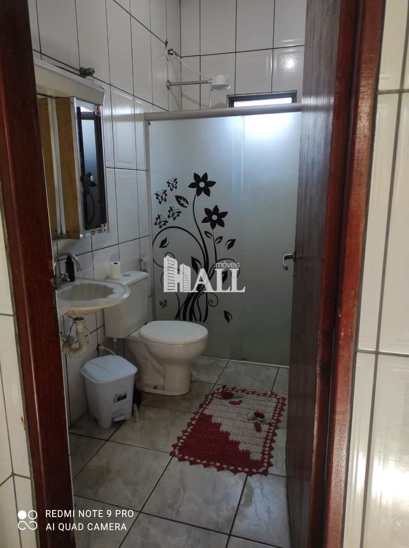 Casa à venda com 3 quartos, 220m² - Foto 2