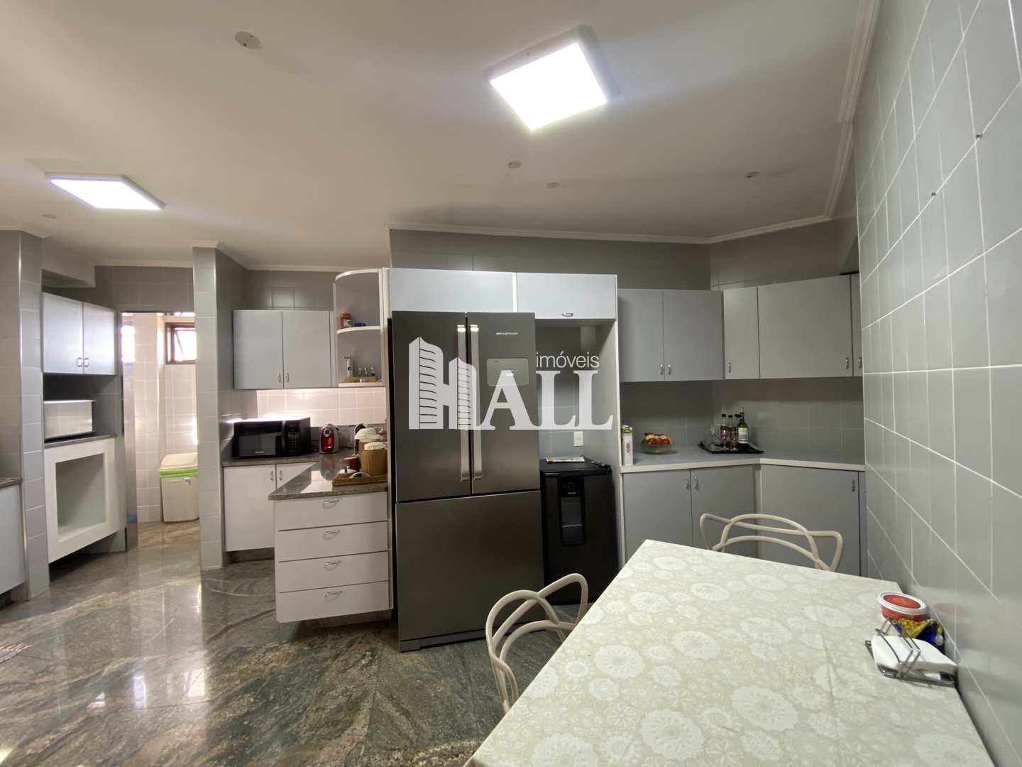 Apartamento à venda com 4 quartos, 260m² - Foto 6