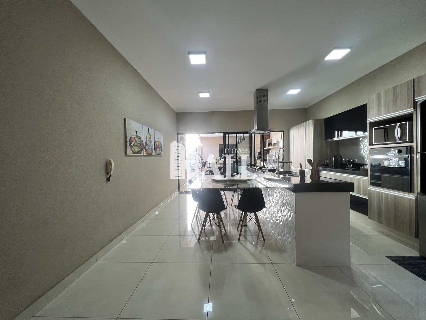 Casa à venda com 3 quartos, 250m² - Foto 8