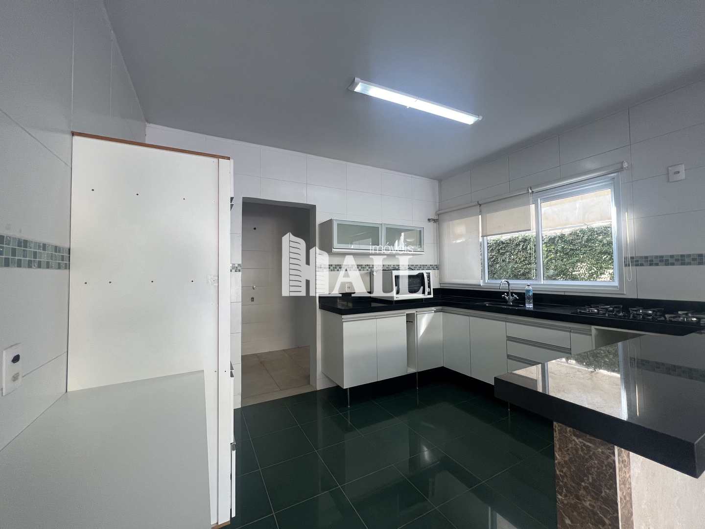 Casa de Condomínio à venda com 3 quartos, 240m² - Foto 18