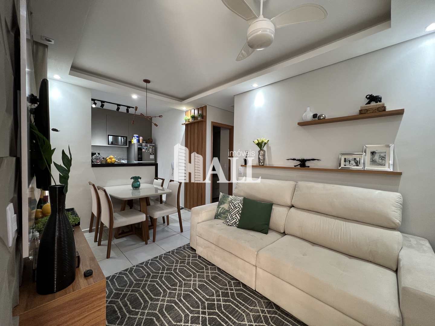 Apartamento à venda com 2 quartos, 48m² - Foto 1