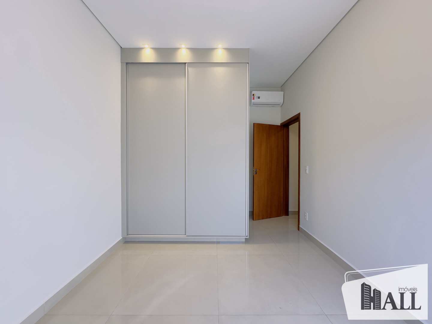 Casa de Condomínio à venda com 3 quartos, 219m² - Foto 9