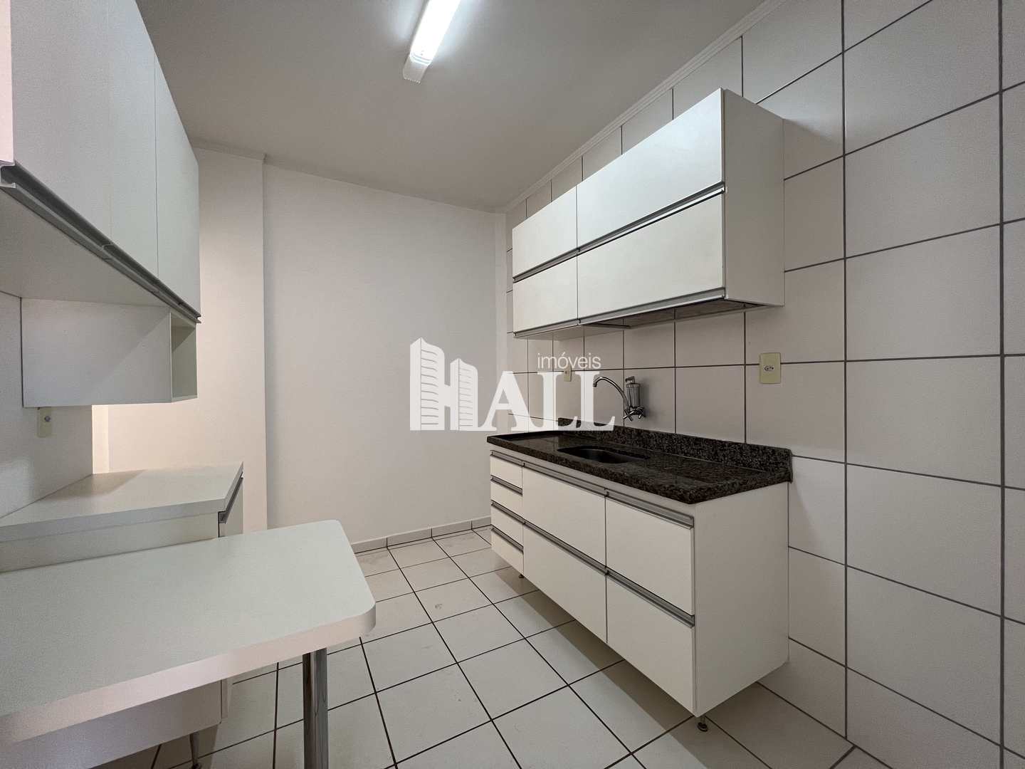 Apartamento à venda com 2 quartos, 77m² - Foto 4