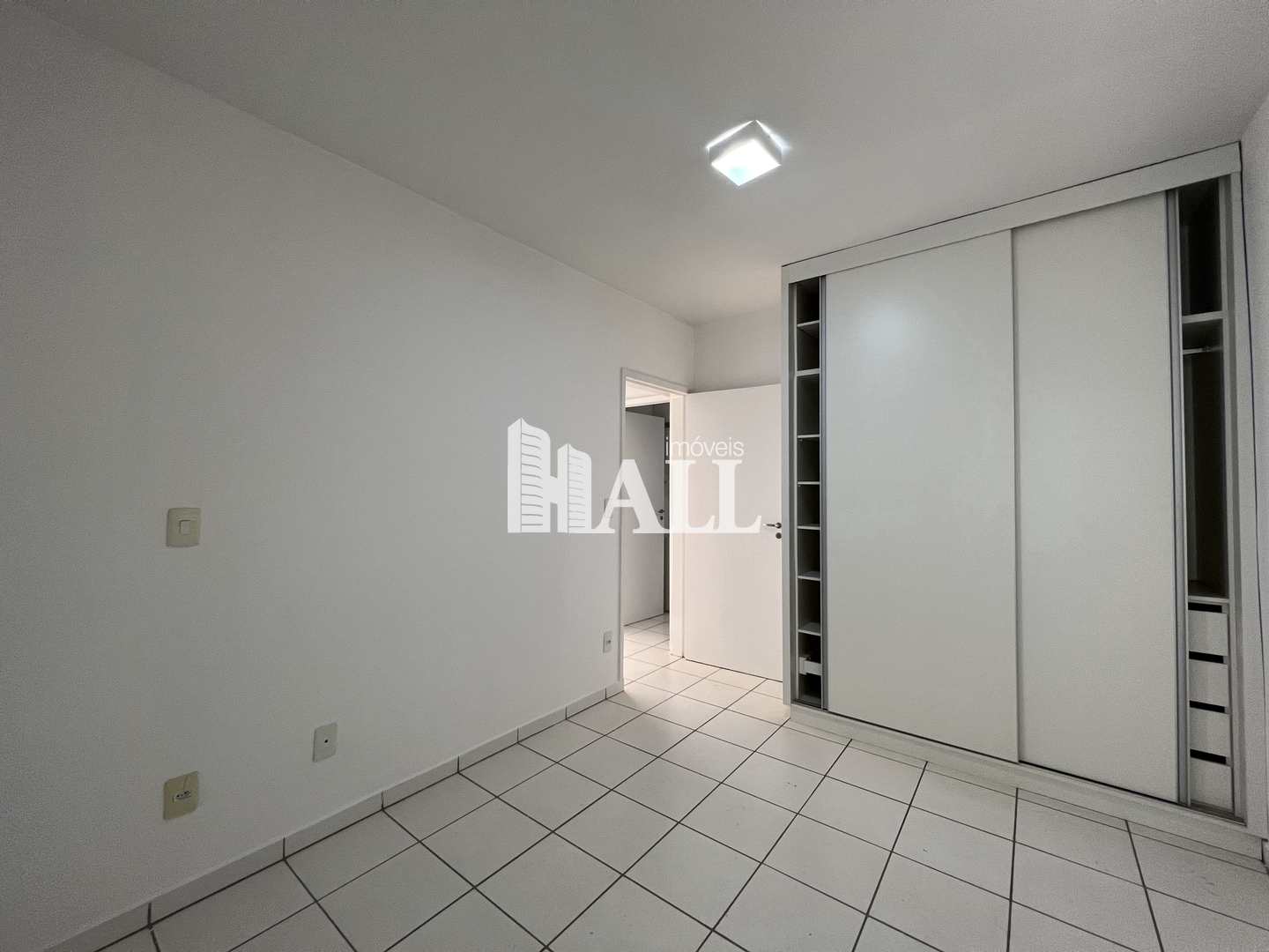 Apartamento à venda com 2 quartos, 77m² - Foto 8