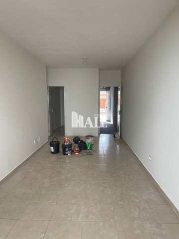 Casa à venda com 3 quartos, 104m² - Foto 1