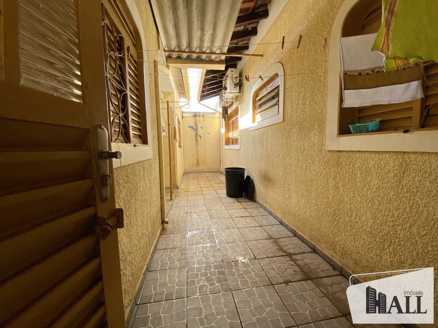 Casa à venda com 3 quartos, 265m² - Foto 4