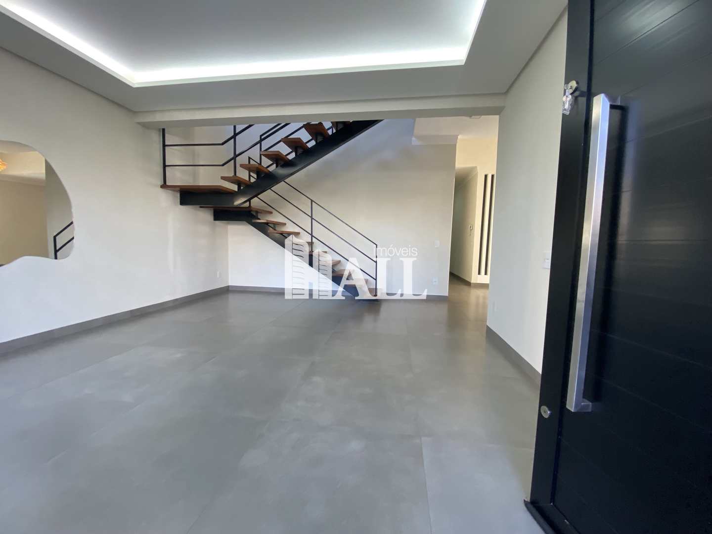 Casa à venda com 3 quartos, 275m² - Foto 2