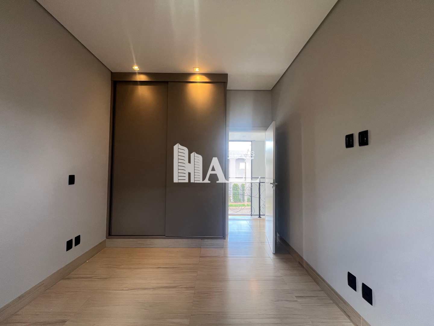 Casa de Condomínio à venda com 4 quartos, 350m² - Foto 13