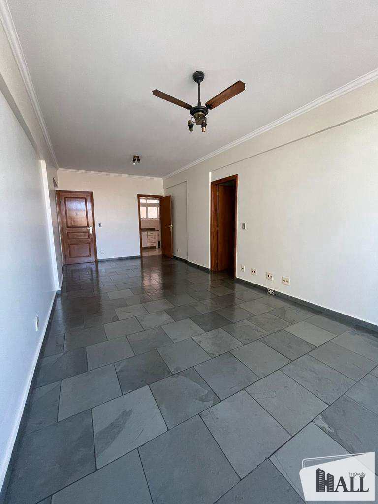 Apartamento à venda com 3 quartos, 110m² - Foto 3