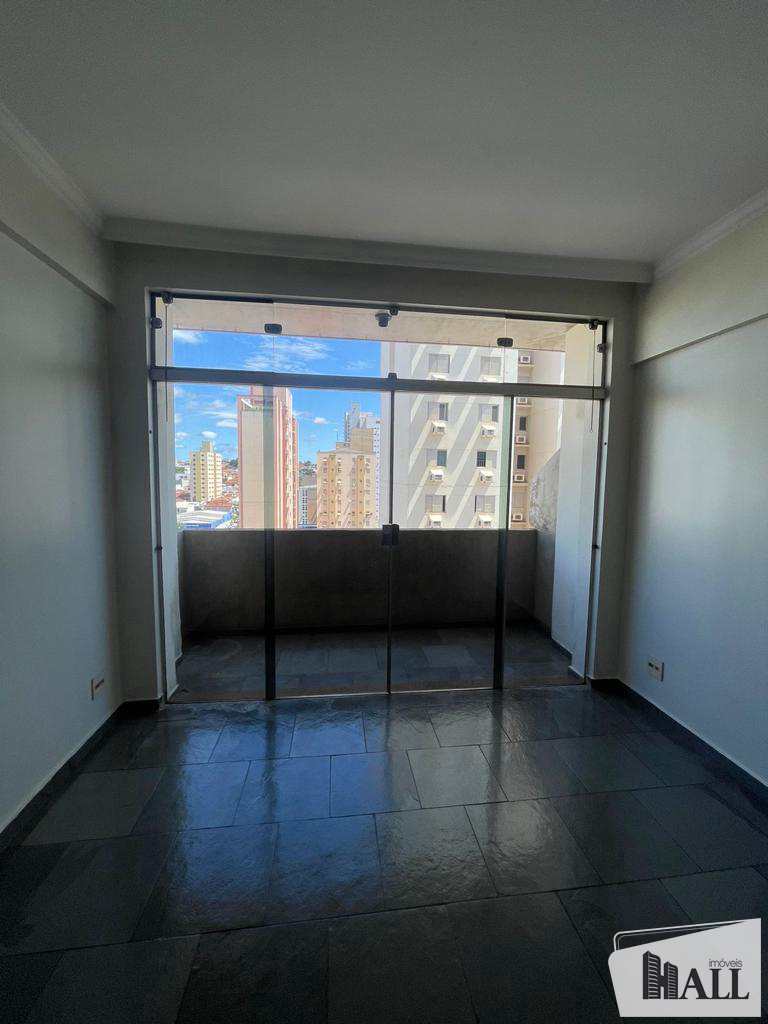 Apartamento à venda com 3 quartos, 110m² - Foto 2