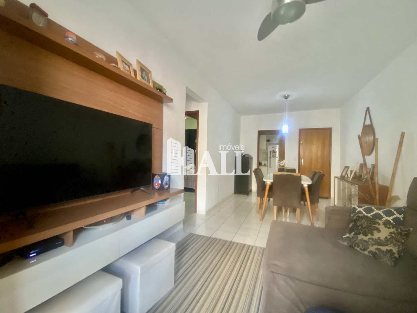 Apartamento à venda com 2 quartos, 70m² - Foto 4