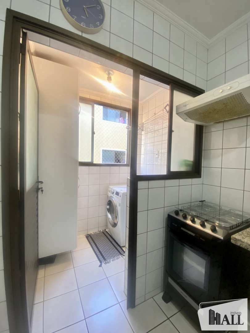 Apartamento à venda com 2 quartos, 70m² - Foto 11