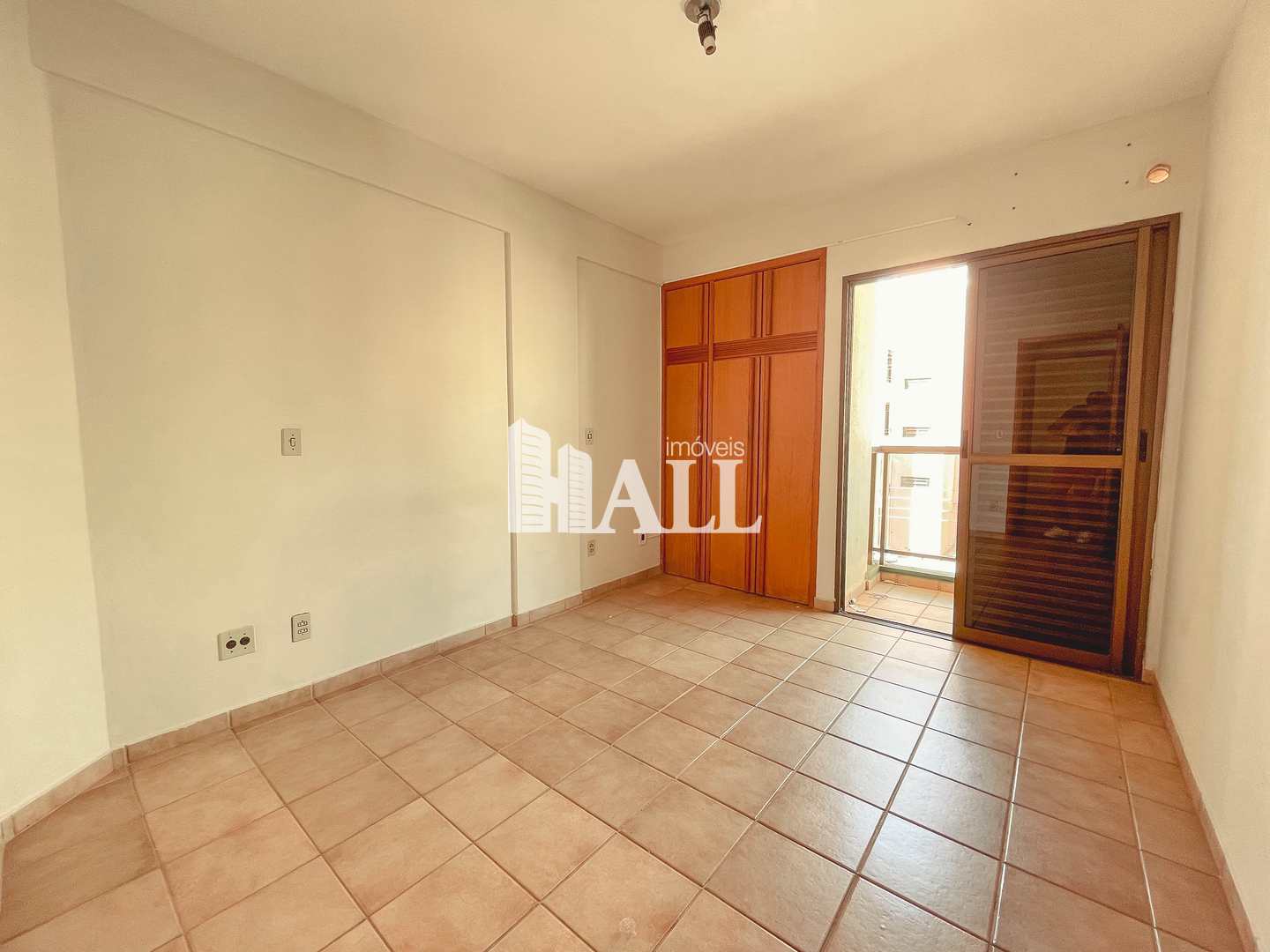 Apartamento à venda com 2 quartos, 67m² - Foto 5