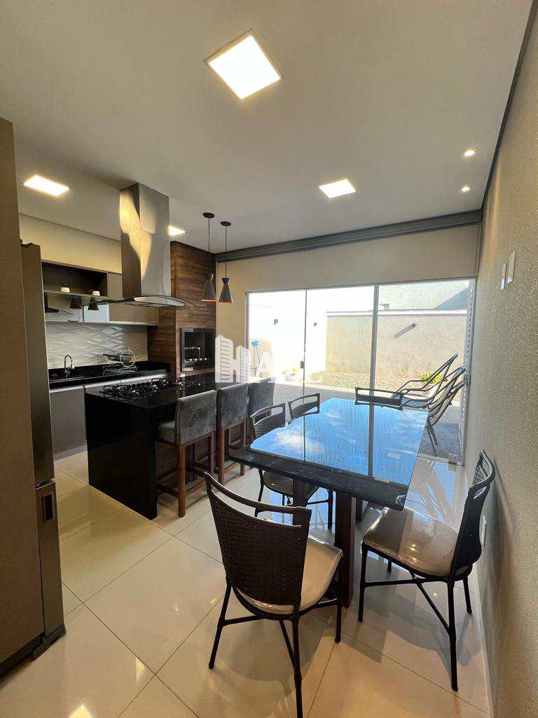 Casa de Condomínio à venda com 3 quartos, 170m² - Foto 4