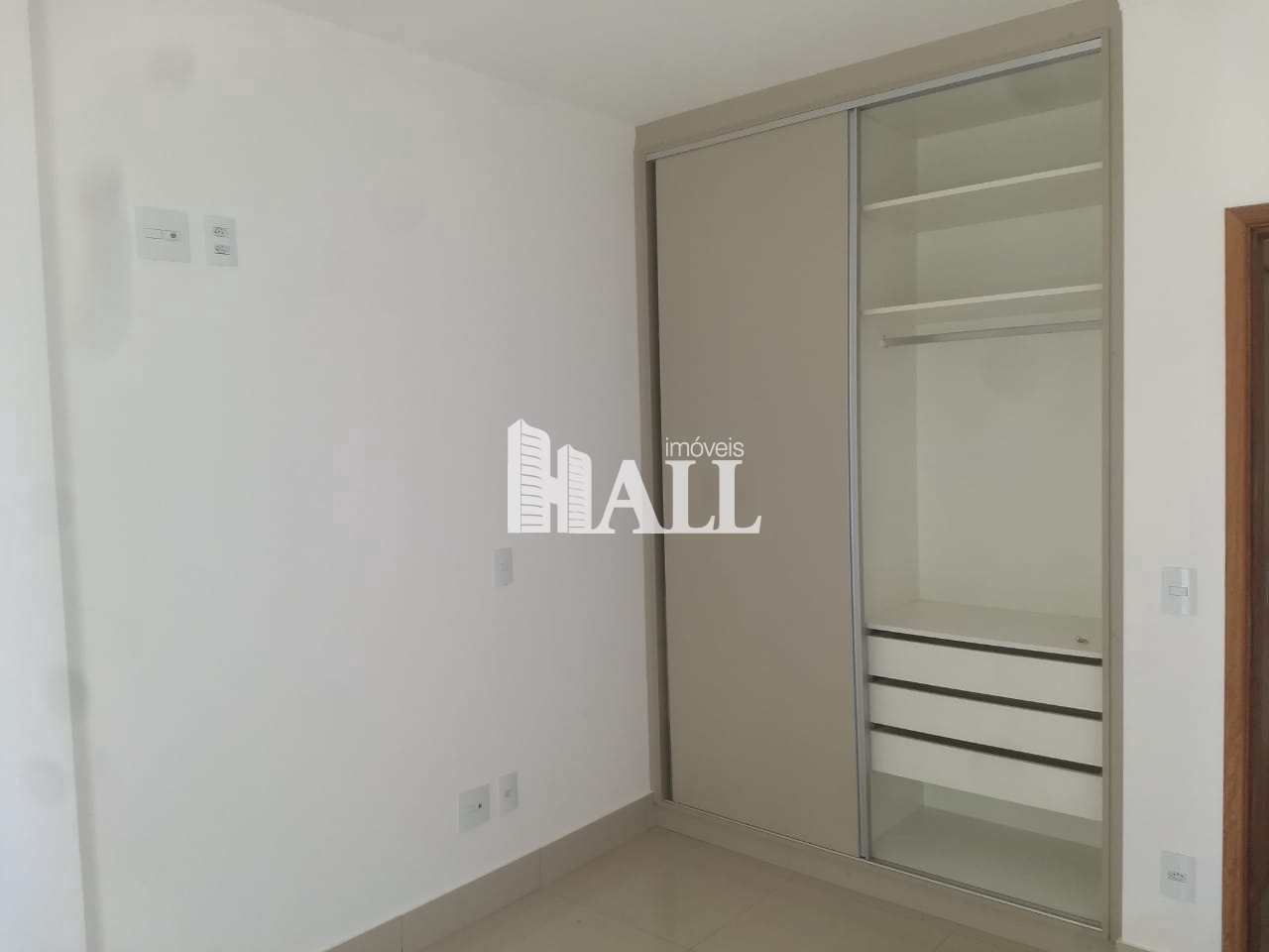 Apartamento à venda com 1 quarto, 52m² - Foto 4