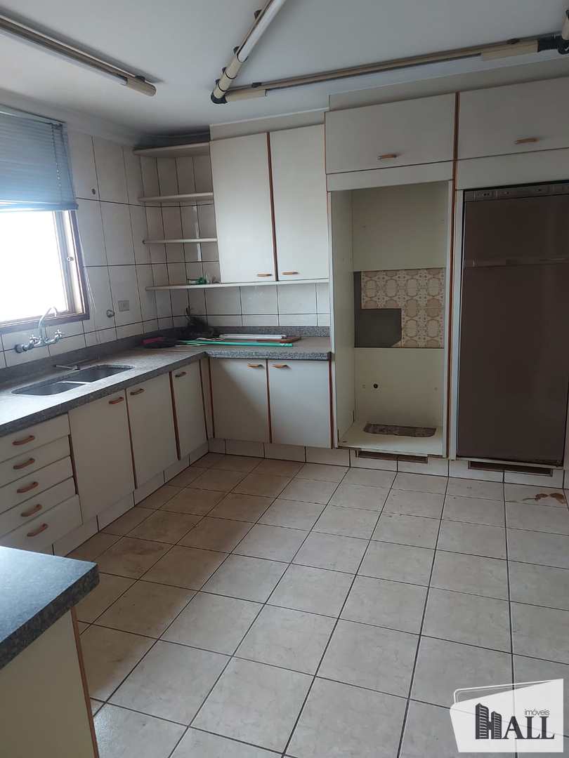 Apartamento à venda com 4 quartos, 380m² - Foto 4