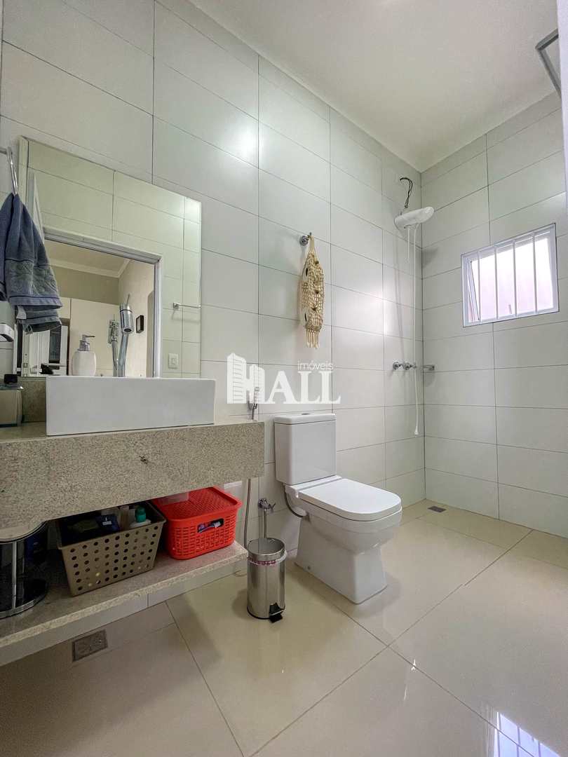 Casa à venda com 2 quartos, 100m² - Foto 25