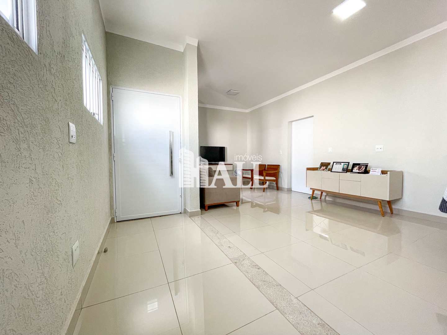 Casa à venda com 2 quartos, 100m² - Foto 4