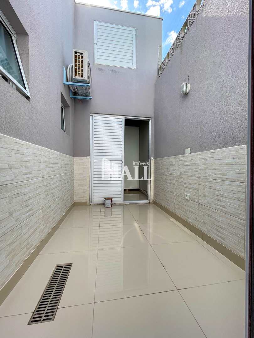 Casa à venda com 2 quartos, 100m² - Foto 14