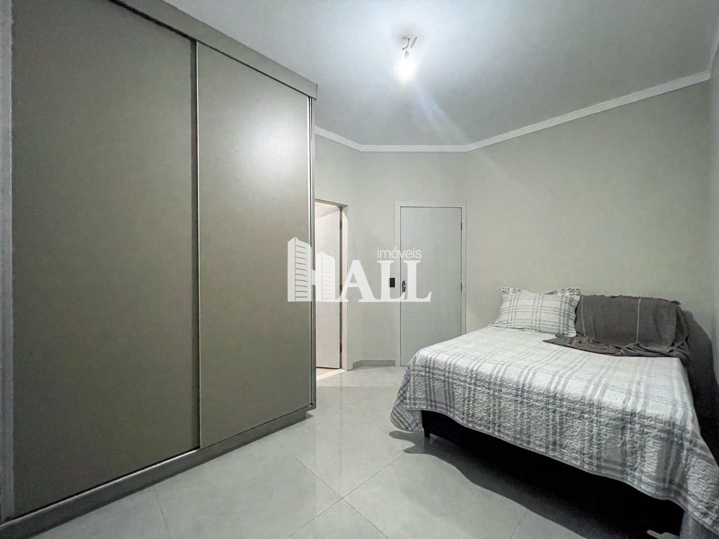 Casa à venda com 3 quartos, 180m² - Foto 11