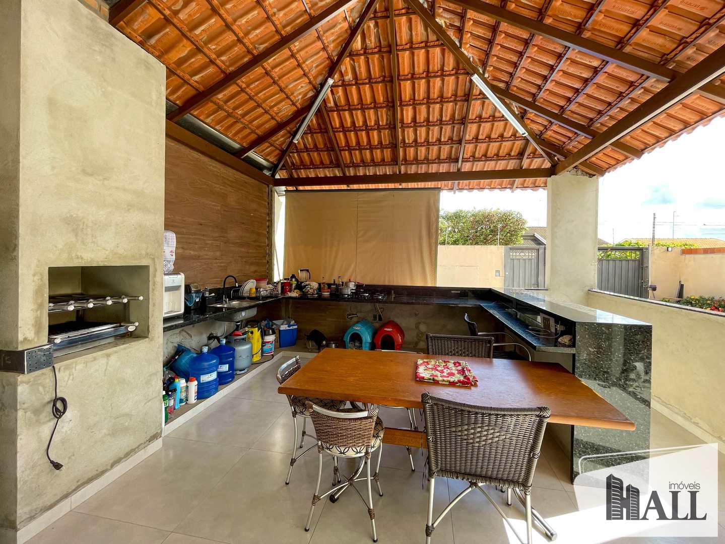 Casa à venda com 3 quartos, 180m² - Foto 4