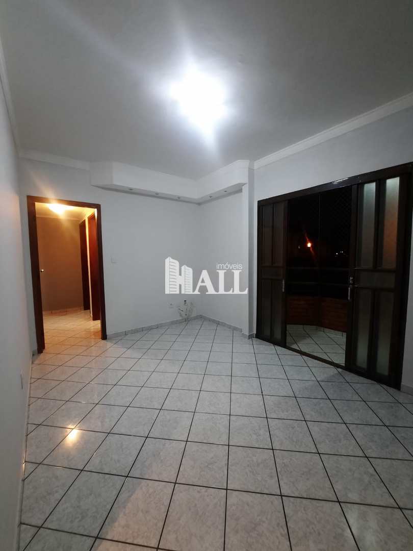 Apartamento à venda com 2 quartos, 65m² - Foto 1