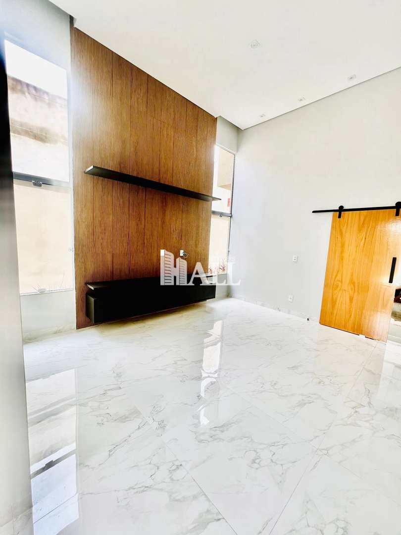 Casa à venda com 3 quartos, 165m² - Foto 2