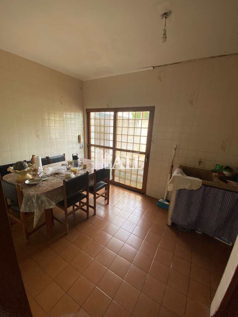 Casa à venda com 3 quartos, 200m² - Foto 5