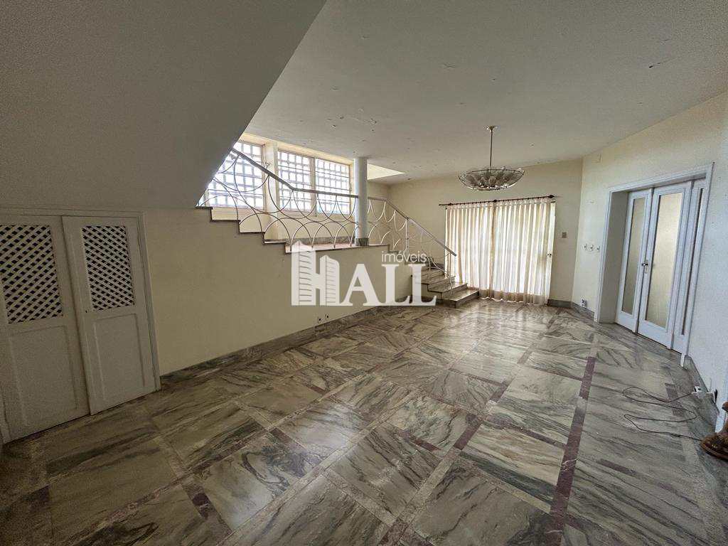 Casa à venda com 5 quartos, 550m² - Foto 2