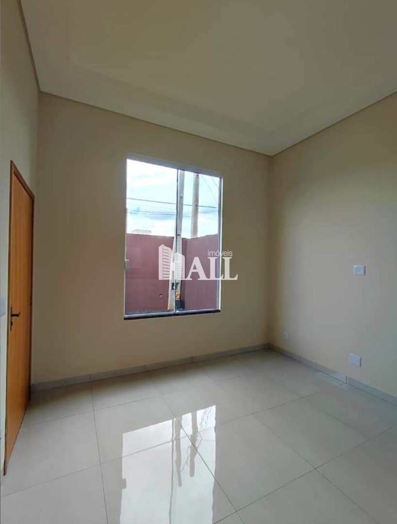 Casa à venda com 2 quartos, 70m² - Foto 15