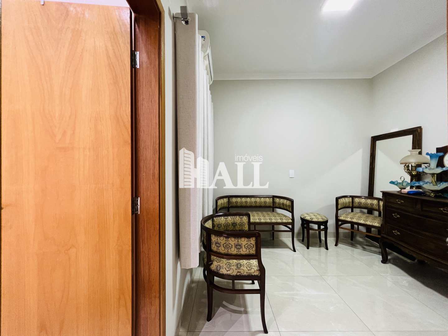 Casa à venda com 3 quartos, 300m² - Foto 9