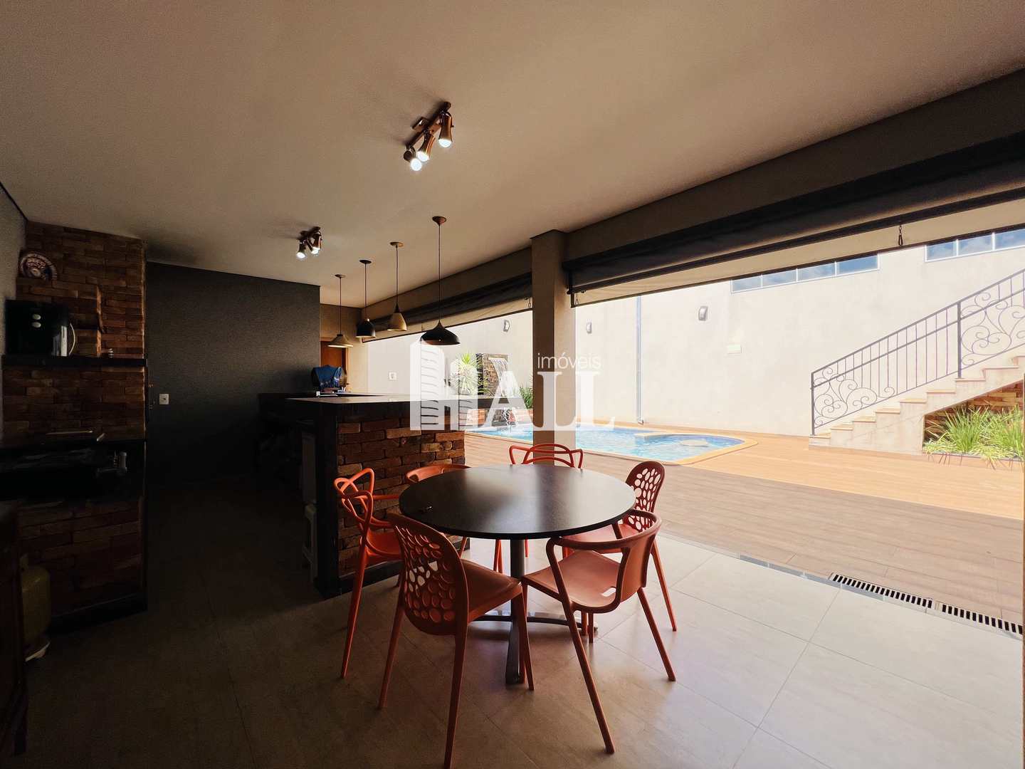 Casa à venda com 3 quartos, 300m² - Foto 5