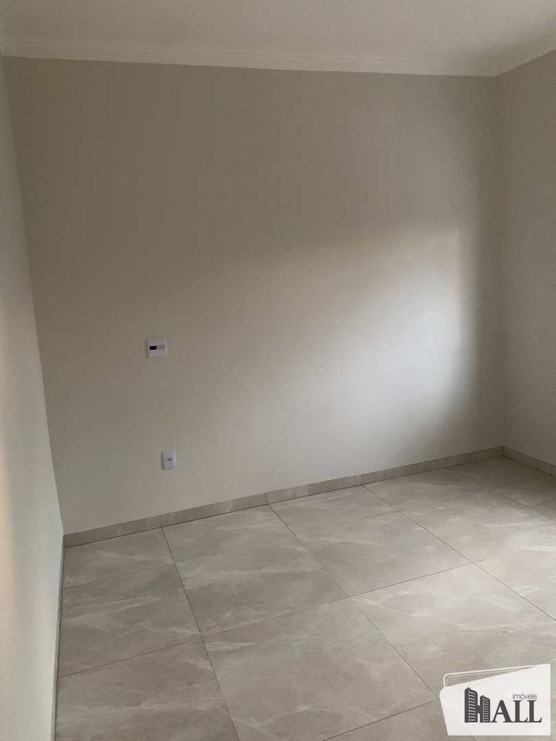 Casa à venda com 3 quartos, 100m² - Foto 12