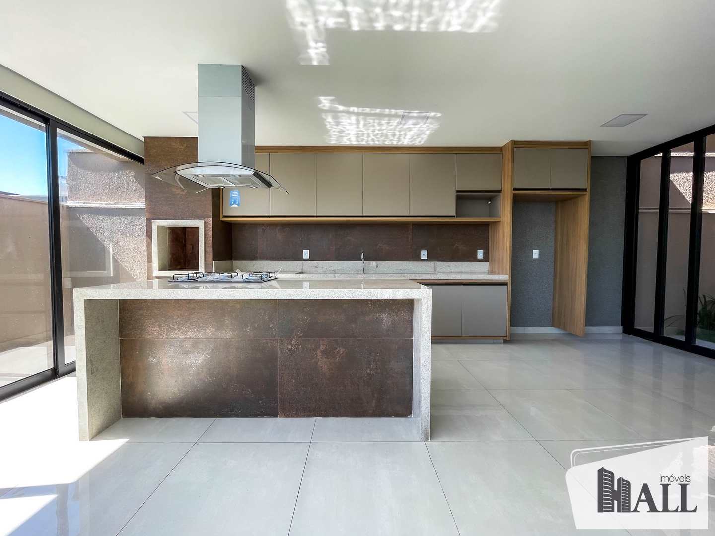 Casa de Condomínio à venda com 3 quartos, 140m² - Foto 1