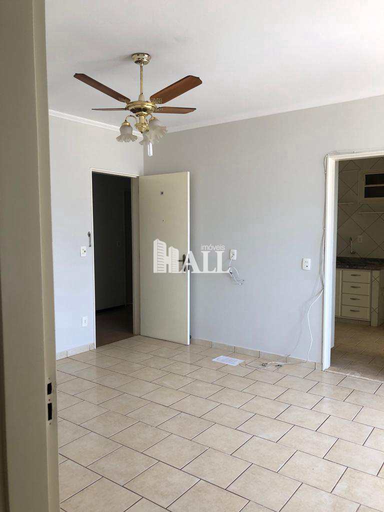 Apartamento à venda com 2 quartos, 70m² - Foto 1