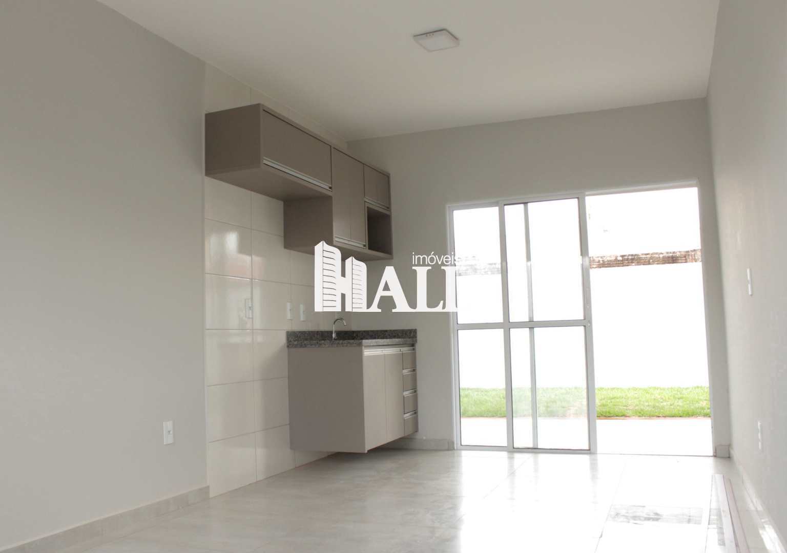 Casa à venda com 2 quartos, 200m² - Foto 7