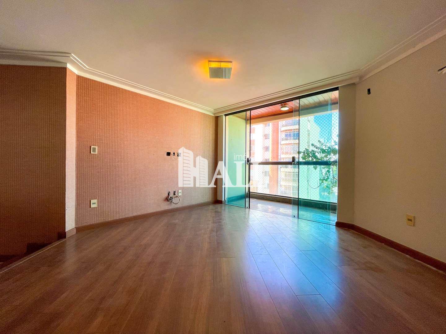 Apartamento à venda com 3 quartos, 140m² - Foto 4