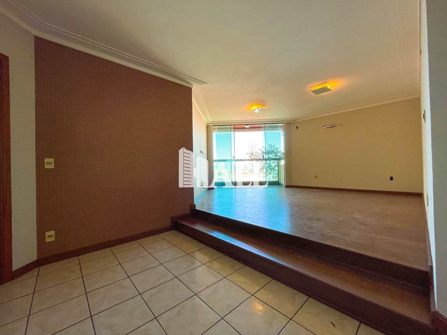 Apartamento à venda com 3 quartos, 140m² - Foto 3