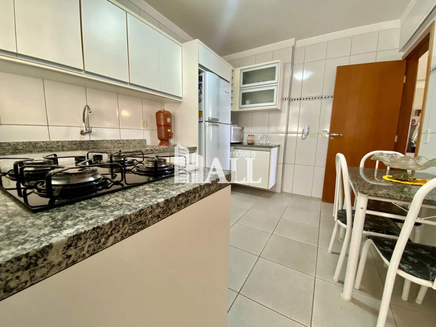 Apartamento à venda com 2 quartos, 79m² - Foto 8