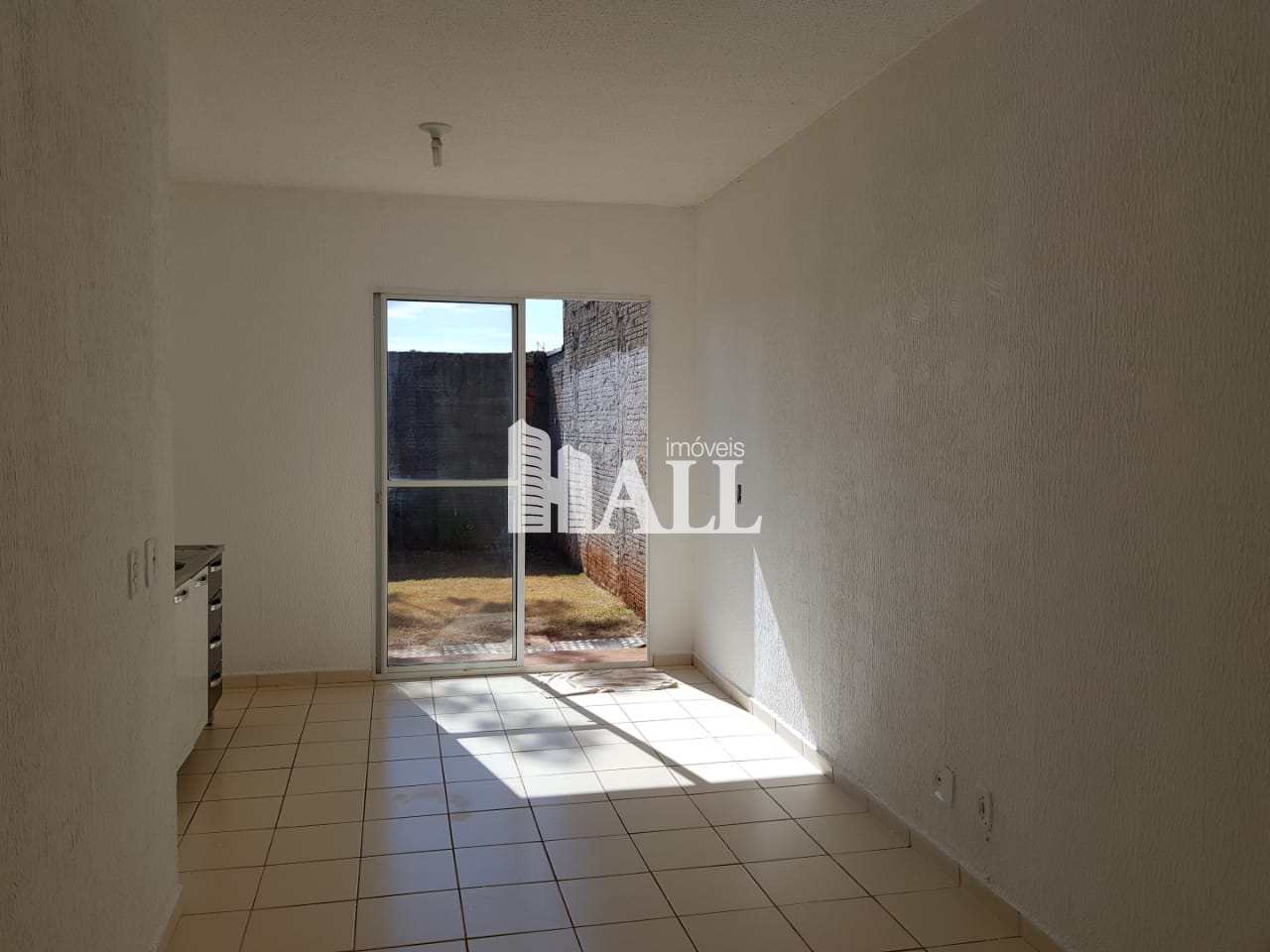 Casa de Condomínio à venda com 2 quartos, 100m² - Foto 3